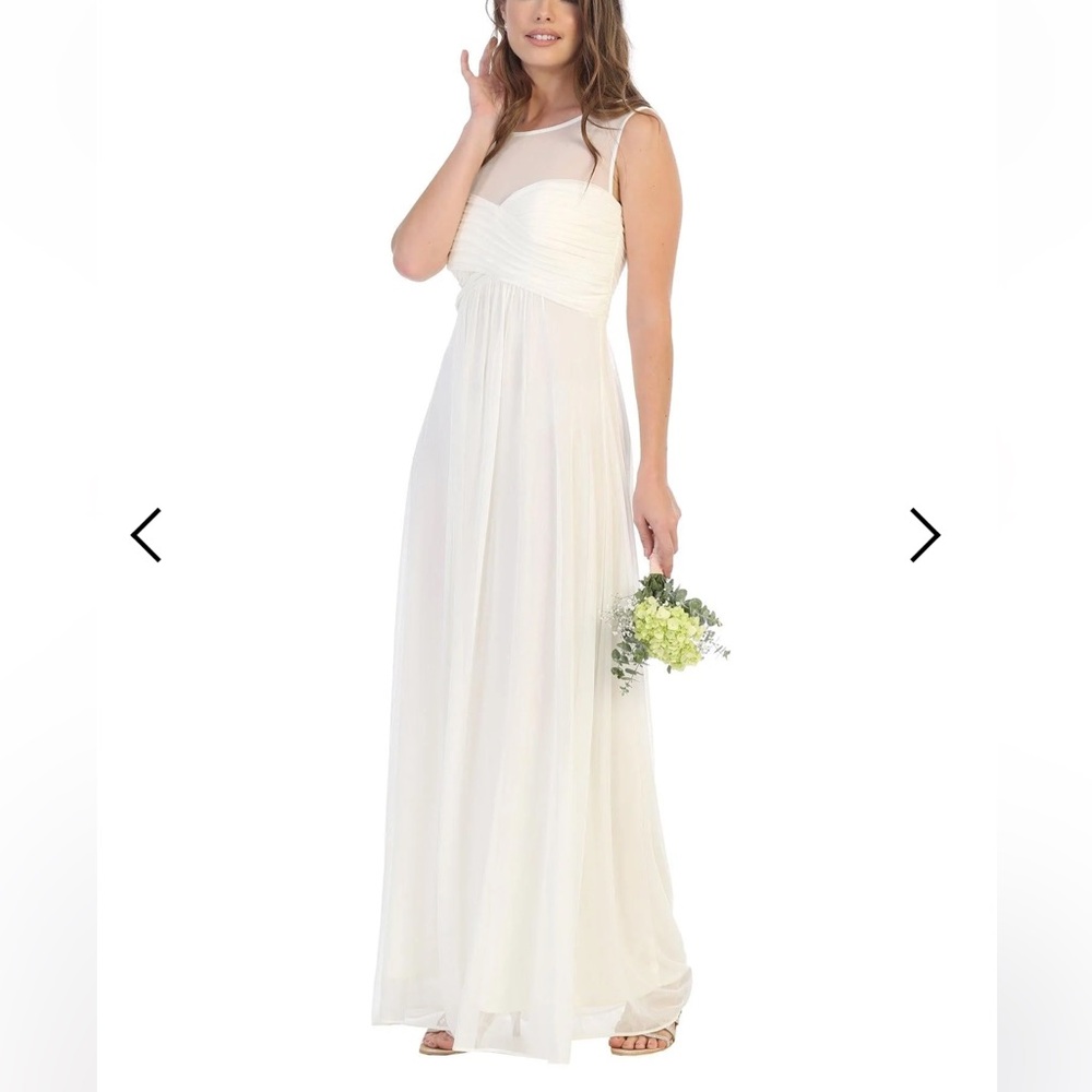 Elegant White Chiffon Gown Sleeveless Illusion Neckline Pleated Bodice SZ Small